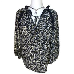 Dalia Floral Blouse Poka Dot ruffle trim neckline 3/4 sleeve Size:Medium